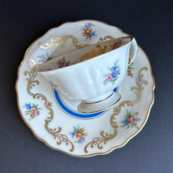 K&A Krautheim Bavaria Germany DEMITASSE Tea Cup & Saucer Floral Scrolls Blue Rim - Picture 9 of 10